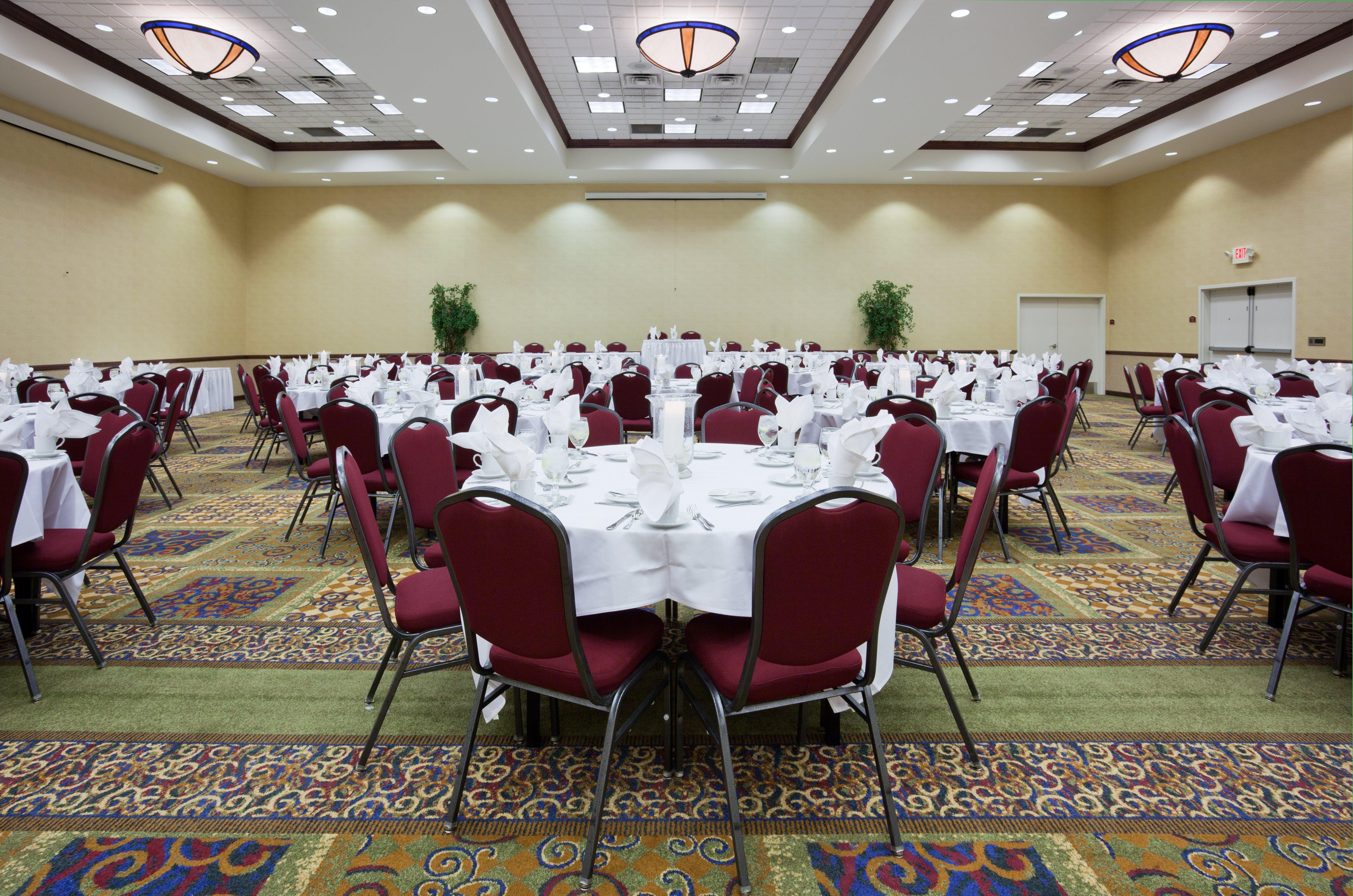 Holiday Inn Conference Center Marshfield, An Ihg Hotel Eksteriør bilde