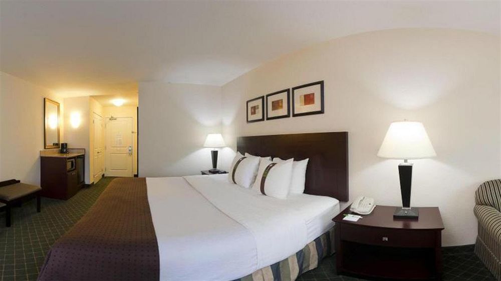 Holiday Inn Conference Center Marshfield, An Ihg Hotel Eksteriør bilde
